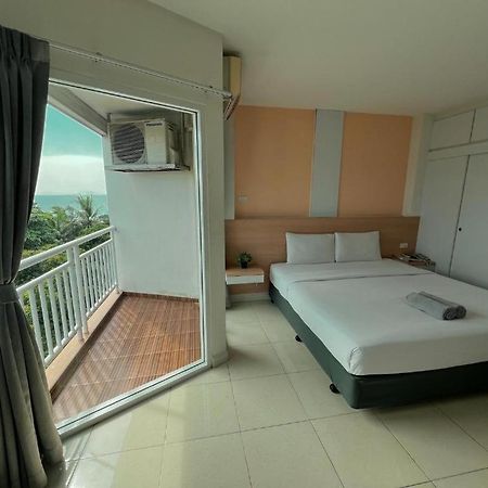Nana Chat Bangsaen Hotel 시 라차 외부 사진